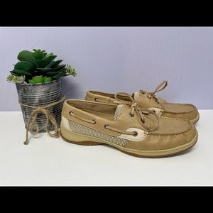 Women’s boat/ deck shoes, similar to Sperry’s, tan, size 10, brand Tihoo